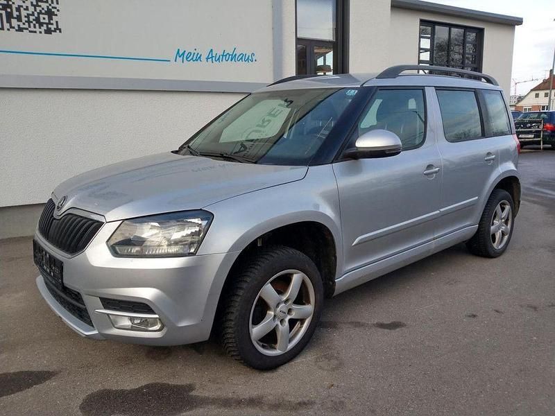 Usata Skoda Yeti Active 110 CV (80 kW) 2014 Argento SUV