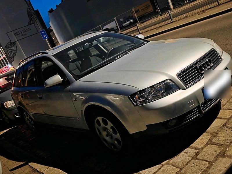 Gebraucht Audi A4 Comfort 170 PS (125 kW) 2002 Silber Kombi