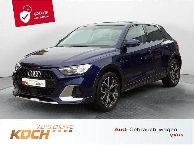 Navarrablau metallic Gebraucht 2023 Audi A1 S-Line Limousine | 22.890 € (Fairer Preis) - Bild 1/2