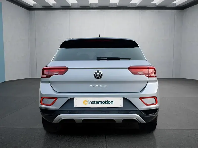 Używany VW T-Roc 150 KM (110 kW) 2025 Srebrny SUV