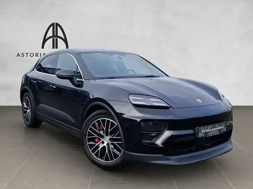 Używany Porsche Macan 380 kW (517 KM) 2025 Czarny SUV