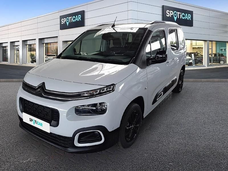 Weiß Gebraucht 2024 Citroën Berlingo Shine Van / Kleinbus | 23.990 € (Etwas zu teuer) - Bild 1/1