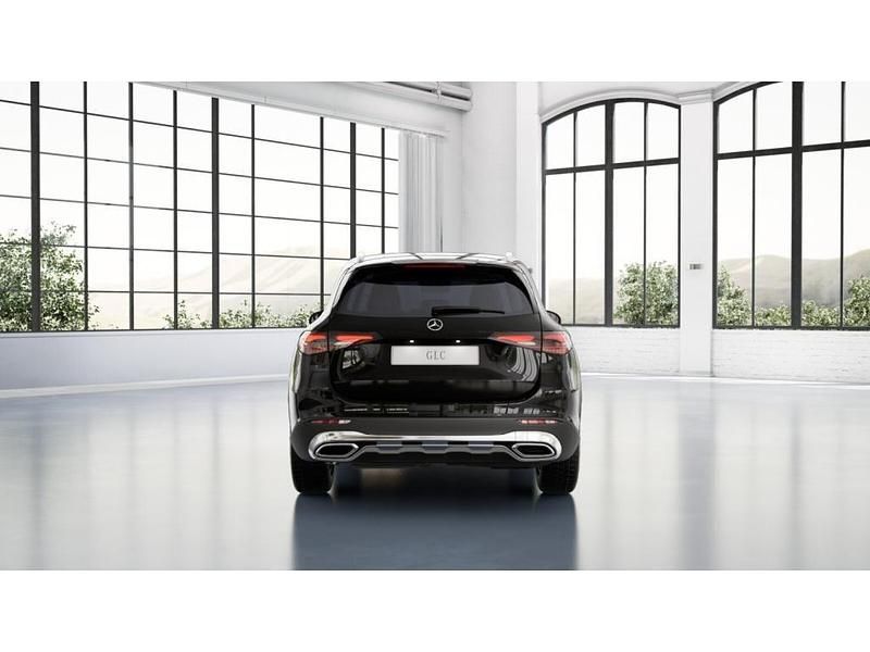 Gebraucht Mercedes GLC450 367 PS (269 kW) 2024 Unilack schwarz SUV