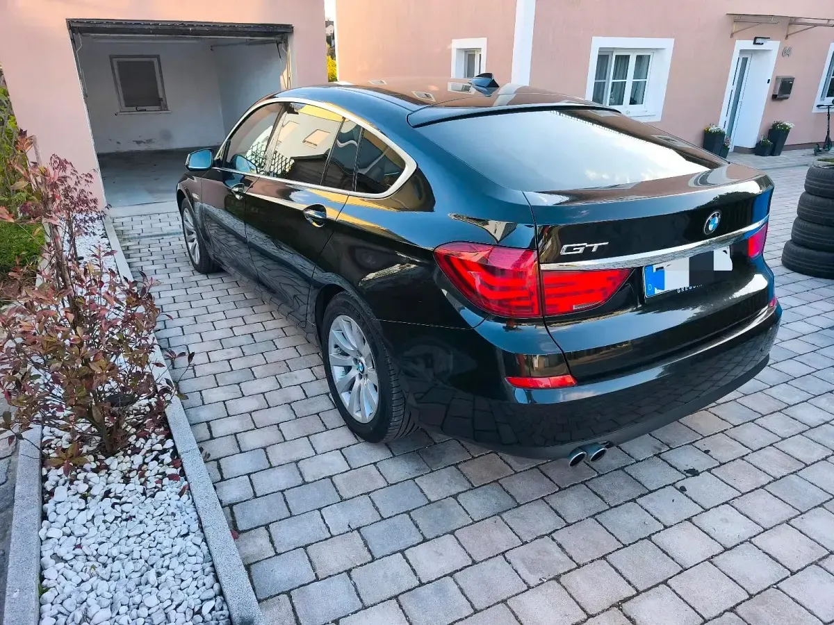 Gebraucht BMW 520 184 PS (135 kW) 2013 Schwarz Limousine
