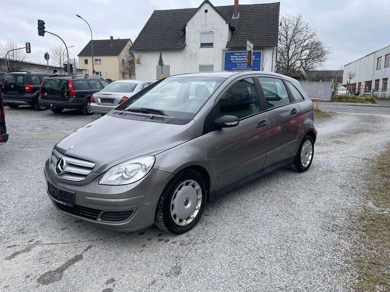 Grau Gebraucht 2006 Mercedes B180 Van / Kleinbus | 990 € (Superpreis) - Bild 1/4