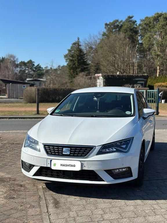 Gebraucht Seat Leon XCELLENCE 150 PS (110 kW) 2020 Weiß Limousine