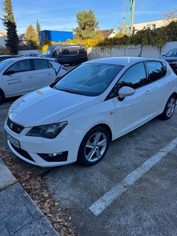 Weiß Gebraucht 2014 Seat Ibiza FR Limousine | 4.300 € (Guter Preis) - Bild 1/4