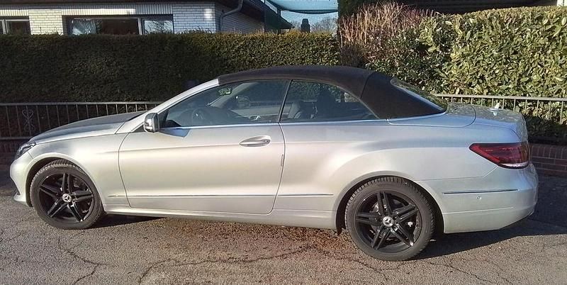 Gebraucht Mercedes E320 272 PS (200 kW) 2015 Silber Cabrio