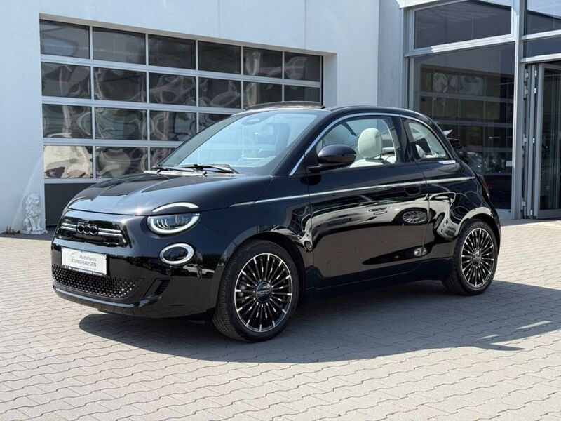 Schwarz Gebraucht 2022 Fiat 500e La Prima Cabrio | 24.940 € (Etwas zu teuer) - Bild 1/4