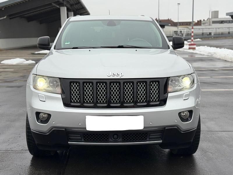 Gebraucht Jeep Grand Cherokee Overland 241 PS (177 kW) 2012 Silber SUV