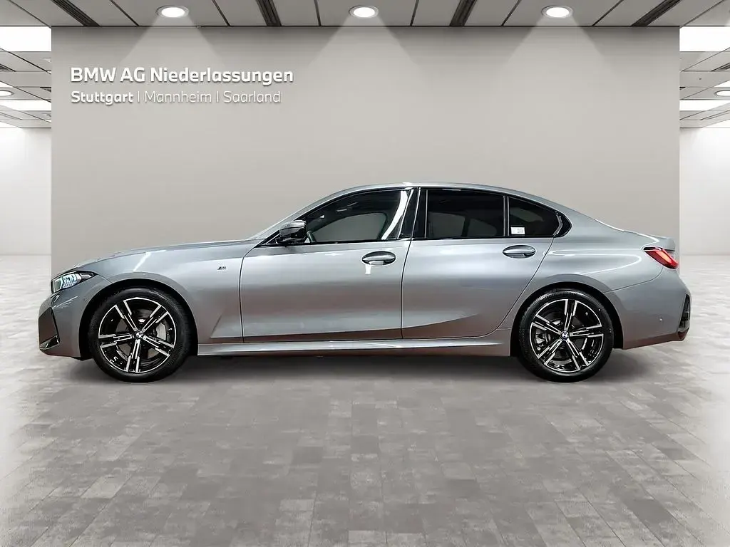 Gebraucht BMW 330 M Sport 245 PS (180 kW) 2024 Grau Limousine