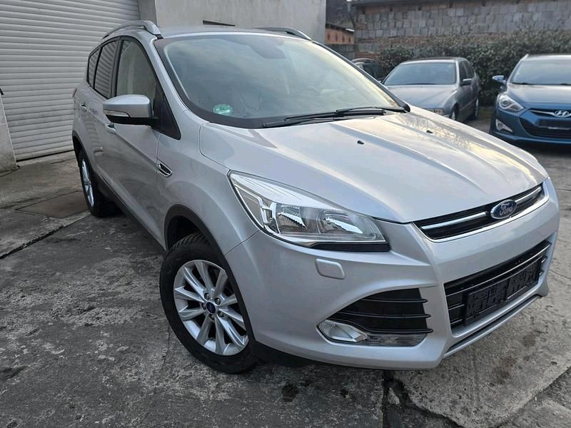 Gebraucht Ford Kuga 180 PS (132 kW) 2016 Grau SUV