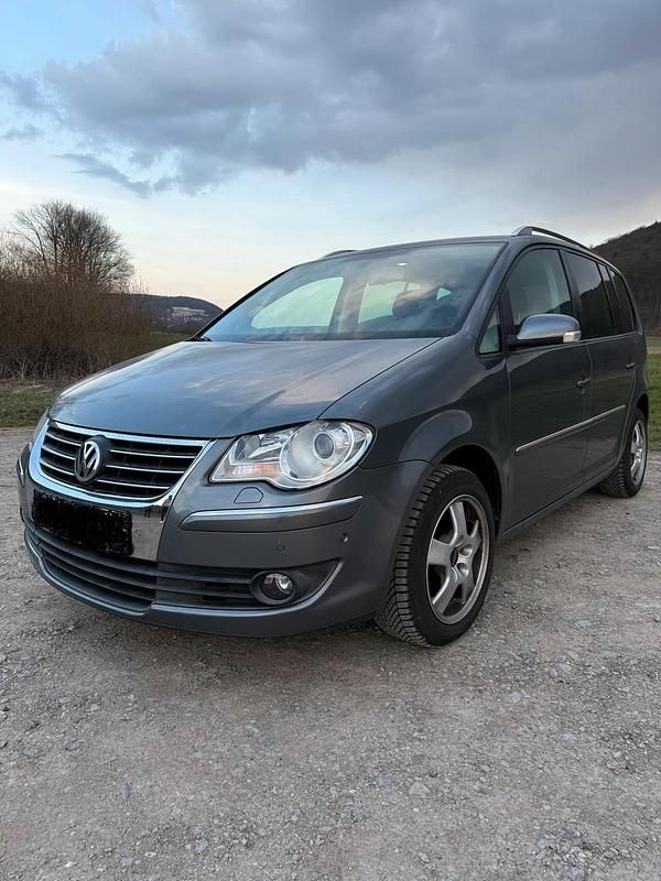 Gebraucht VW Touran 140 PS (102 kW) 2007 Grau Van / Kleinbus