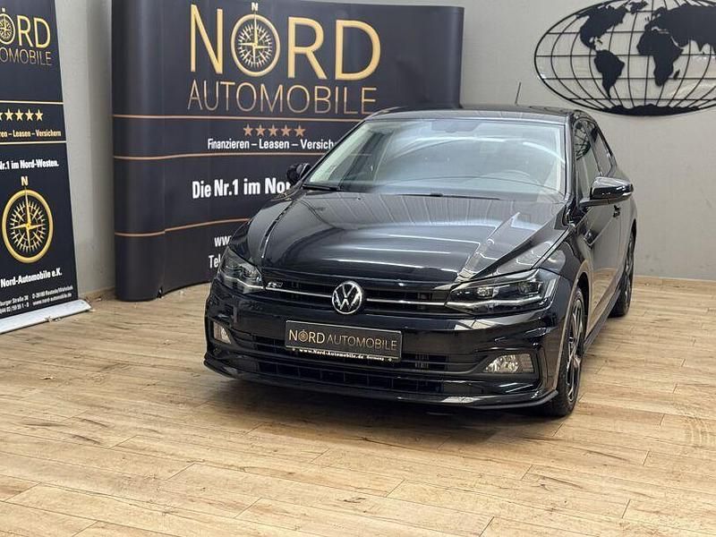 Deep black perleffek (metallic) Gebraucht 2021 VW Polo R-line Kleinwagen | 18.899 € (Etwas zu teuer) - Bild 1/3