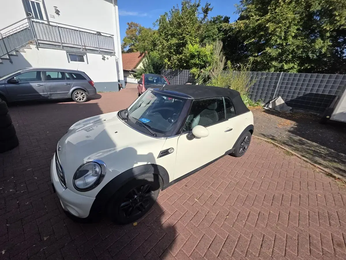 Gebraucht Mini Cooper Cabriolet 120 PS (88 kW) 2011 Beige Cabrio