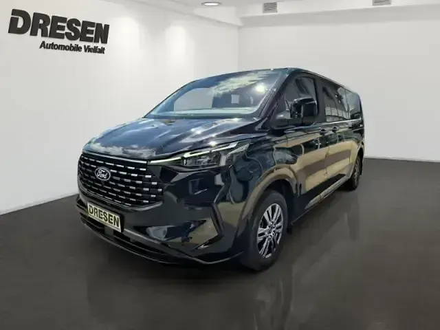 Gebraucht Ford Tourneo Custom Titanium 150 PS (110 kW) 2024 Schwarz Van