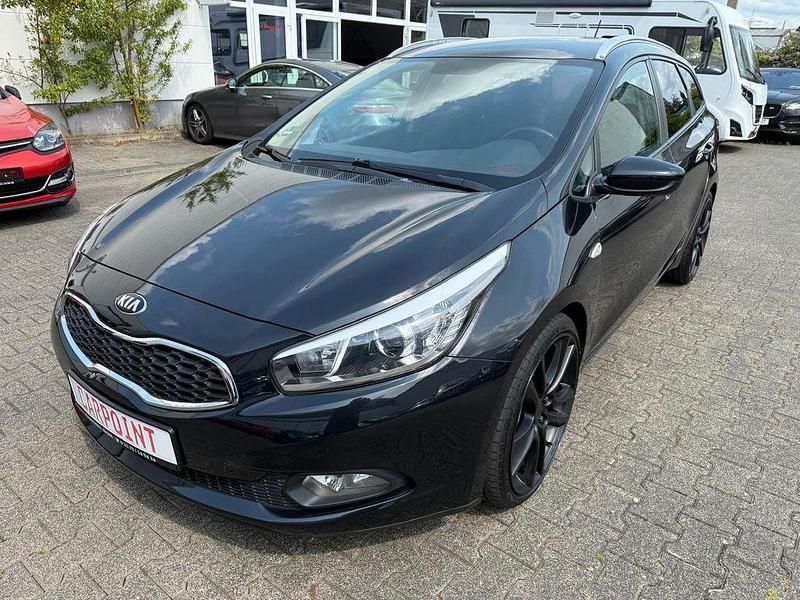 Schwarz Gebraucht 2013 Kia Ceed Sportswagon 2 Kombi | 7.350 € (Guter Preis) - Bild 1/4