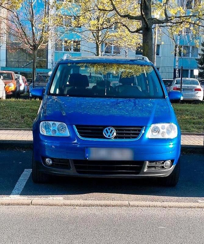 Gebraucht VW Touran 140 PS (102 kW) 2006 Blau Van / Kleinbus