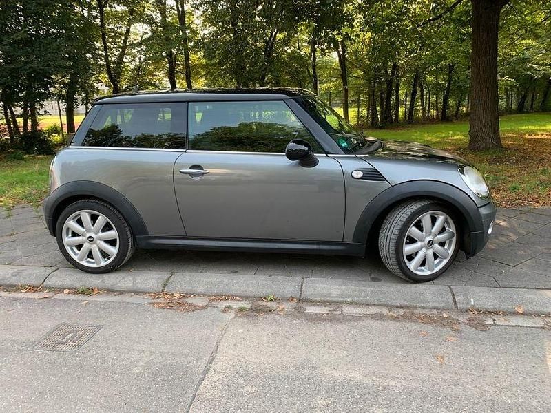 Grau Gebraucht 2009 Mini Cooper Kleinwagen | 4.200 € (Superpreis) - Bild 1/4