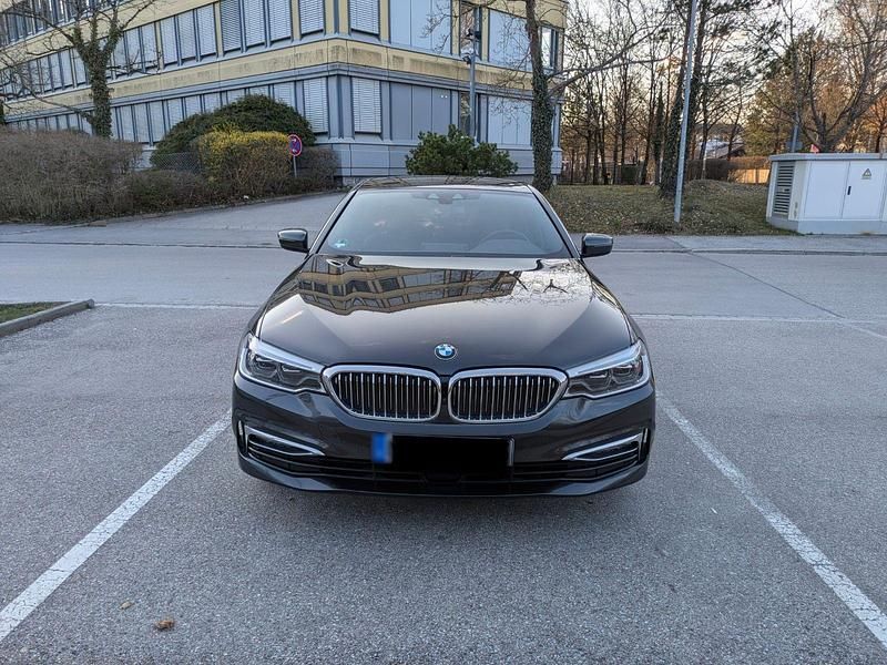 Gebraucht BMW 520 Luxury Line 190 PS (139 kW) 2020 Grau Limousine