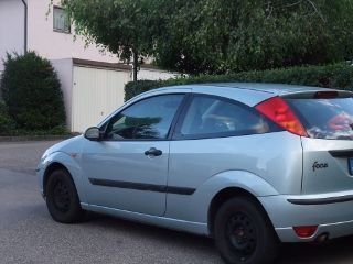 Gebraucht Ford Focus Viva 75 PS (55 kW) 2004 Grün metallic Limousine