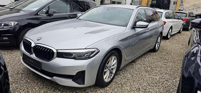 Gebraucht BMW 530 286 PS (210 kW) 2021 Glaciersilber metallic Kombi