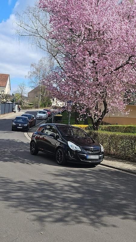 Usata Opel Corsa OPC 87 CV (63 kW) 2011 Nero Utilitaria