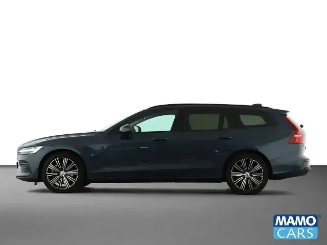 Gebraucht Volvo V60 Core 197 PS (144 kW) 2025 Blau Kombi