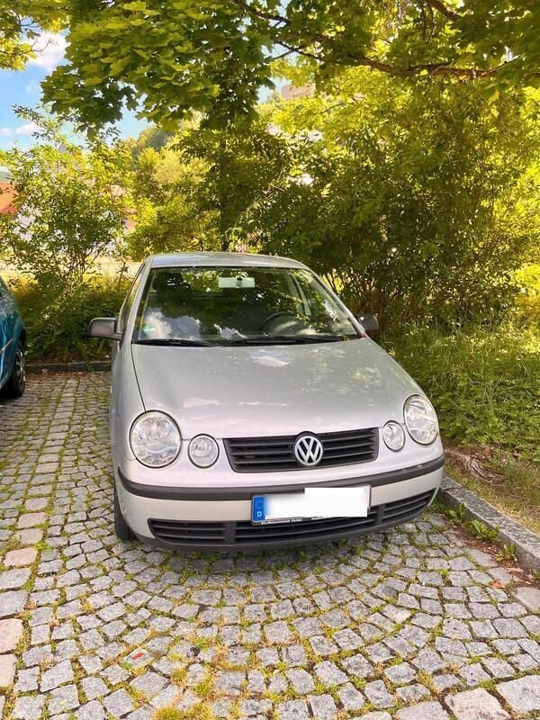 Silber Gebraucht 2003 VW Polo Kleinwagen | 500 € (Superpreis) - Bild 1/4