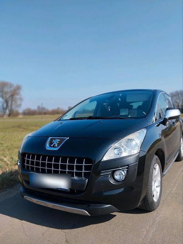 Schwarz Gebraucht 2011 Peugeot 3008 SUV | 3.850 € (Guter Preis) - Bild 1/4