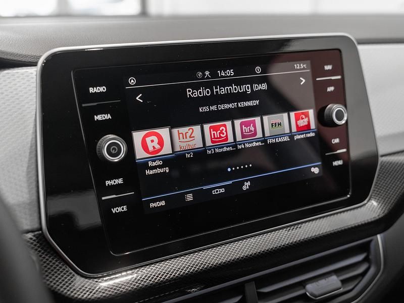 Gebraucht VW T-Cross Goal 95 PS (69 kW) 2024 Grau SUV