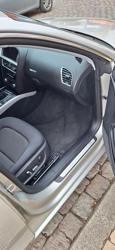 Second-hand Audi A5 190 CP (139 kW) 2016 Gri Coupe