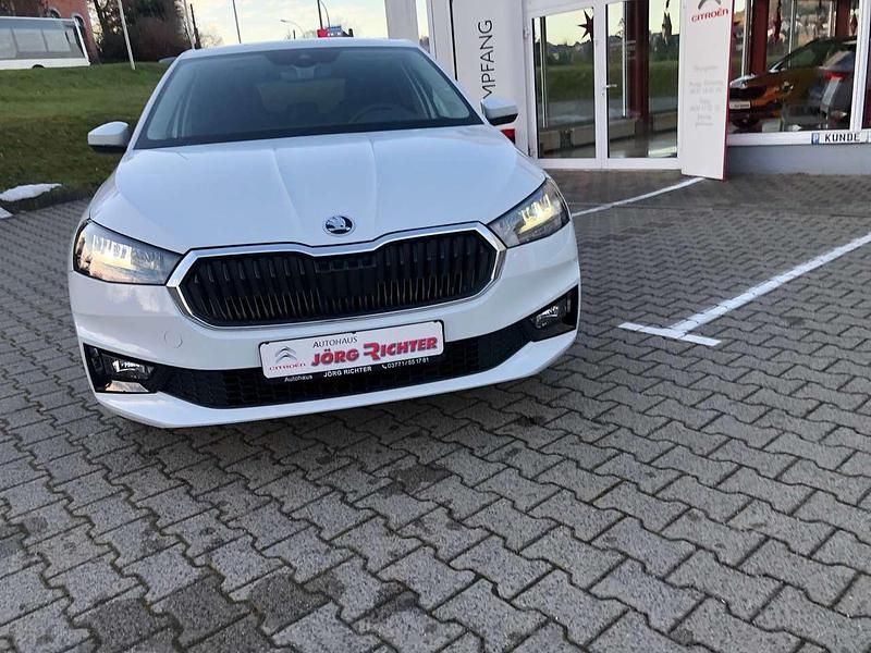 Gebraucht Skoda Fabia Monte Carlo 95 PS (69 kW) 2024 Moonweiss metallic Kleinwagen