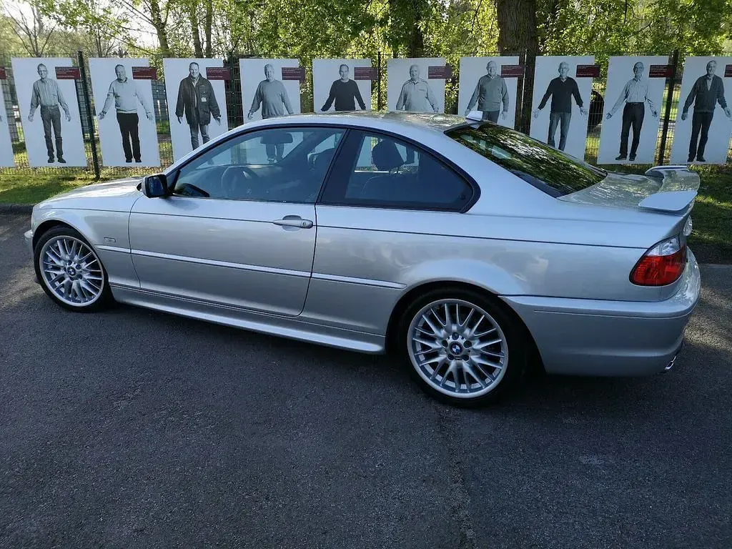Gebraucht BMW 325 Performance 192 PS (141 kW) 2003 Silber Coupé