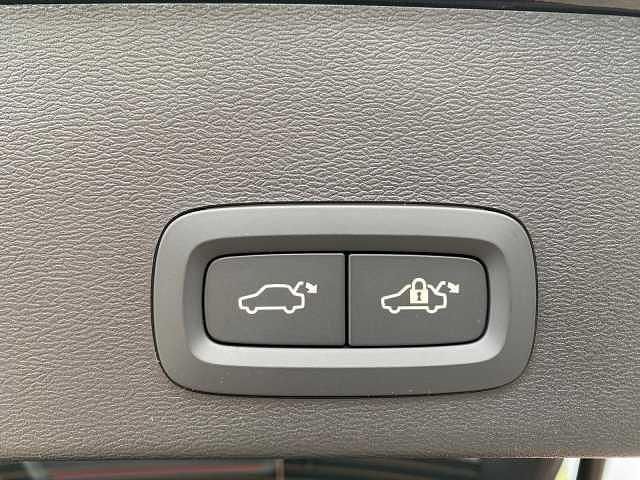 Gebraucht Volvo XC40 120 PS (88 kW) 2025 SUV