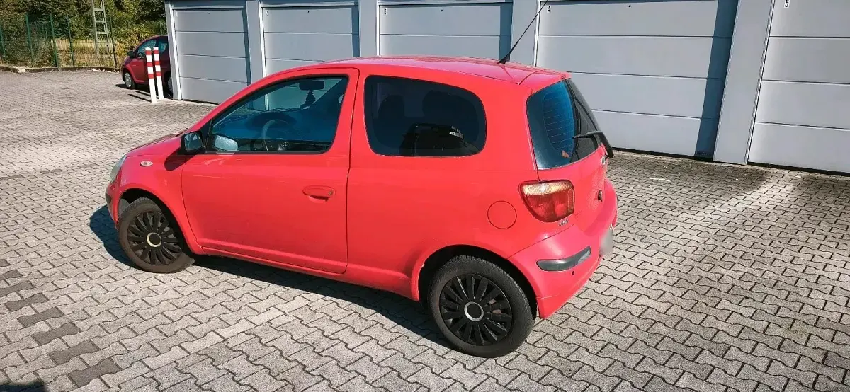 Gebraucht Toyota Yaris 68 PS (50 kW) 2004 Rot Kleinwagen