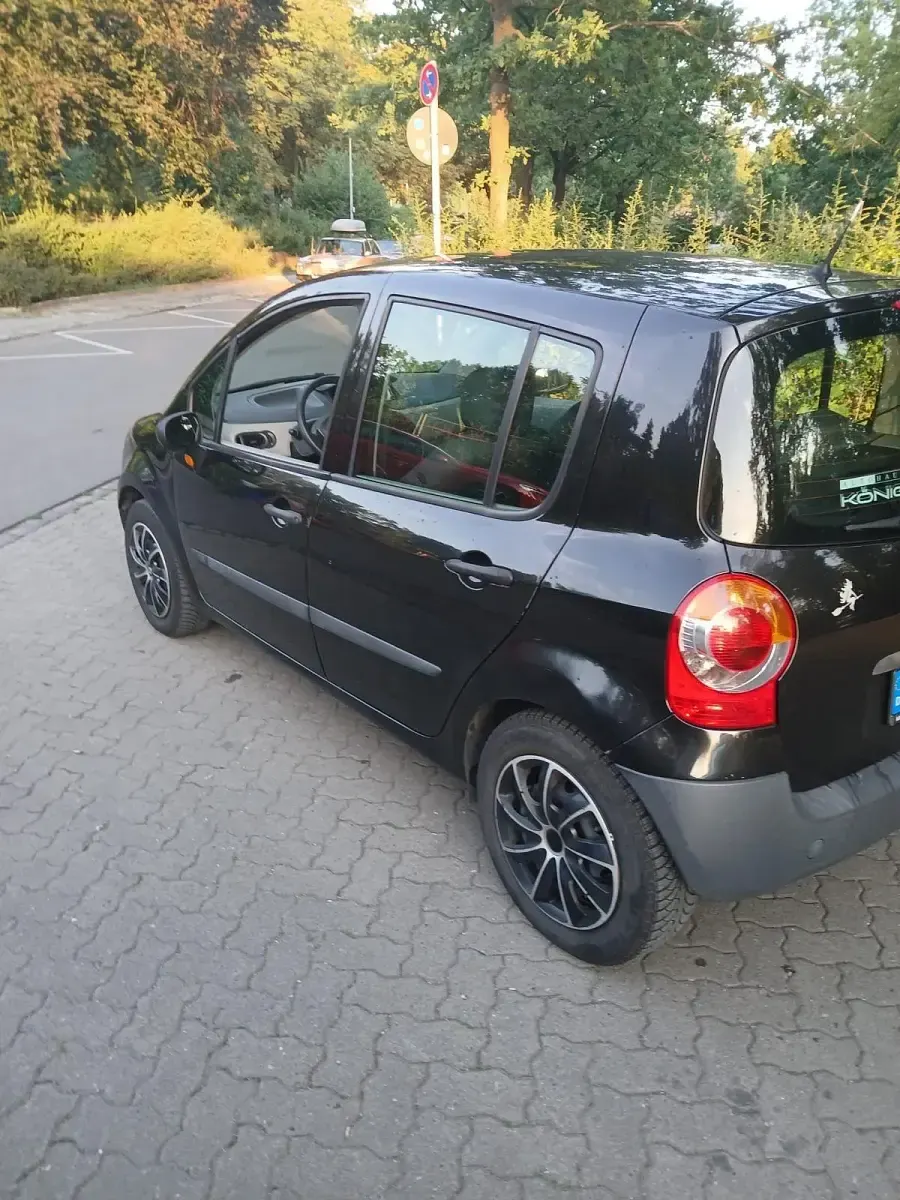 Gebraucht Renault Modus 75 PS (55 kW) 2006 Schwarz Van / Kleinbus