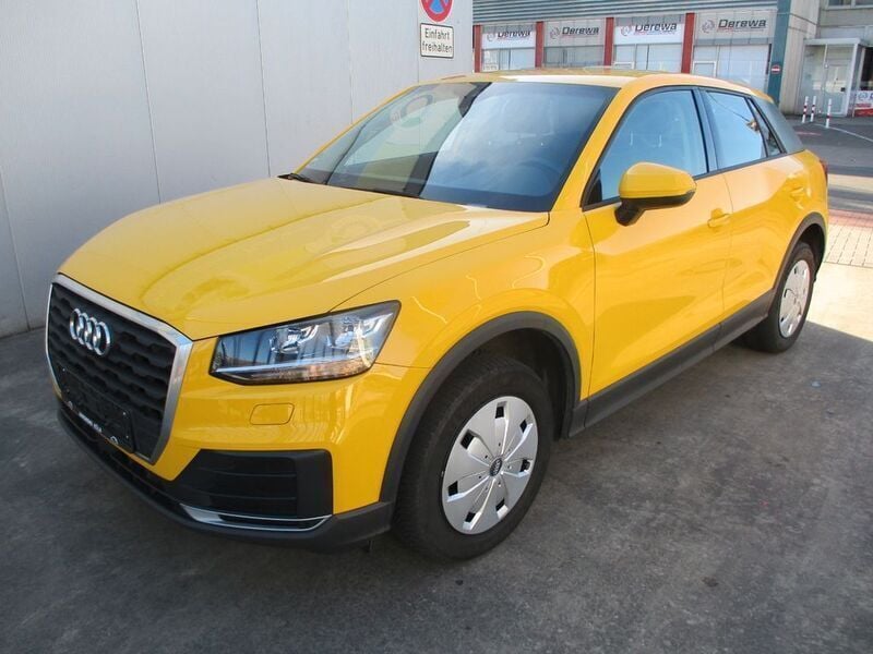 Gebraucht Audi Q2 Basis 116 PS (85 kW) 2017 Gelb SUV