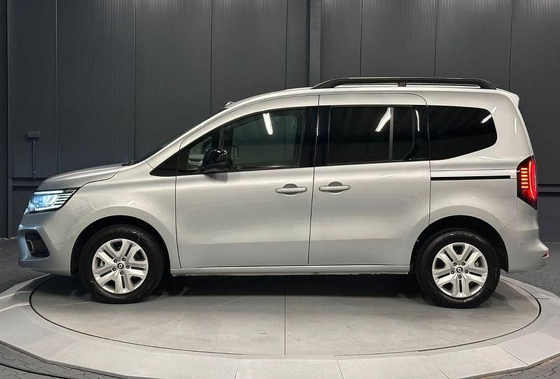 Neu Renault Kangoo 131 PS (96 kW) 2025 Silber Van / Kleinbus