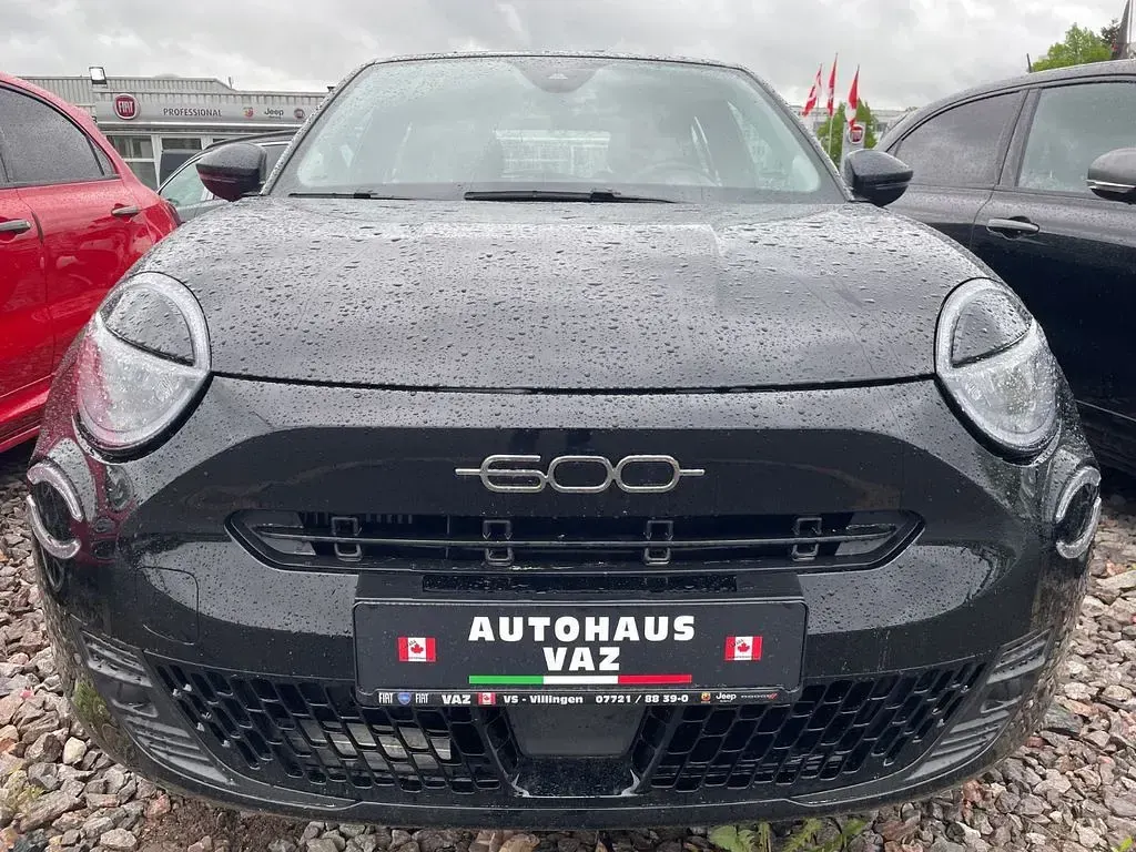 Gebraucht Fiat 600 101 PS (74 kW) 2024 Schwarz SUV