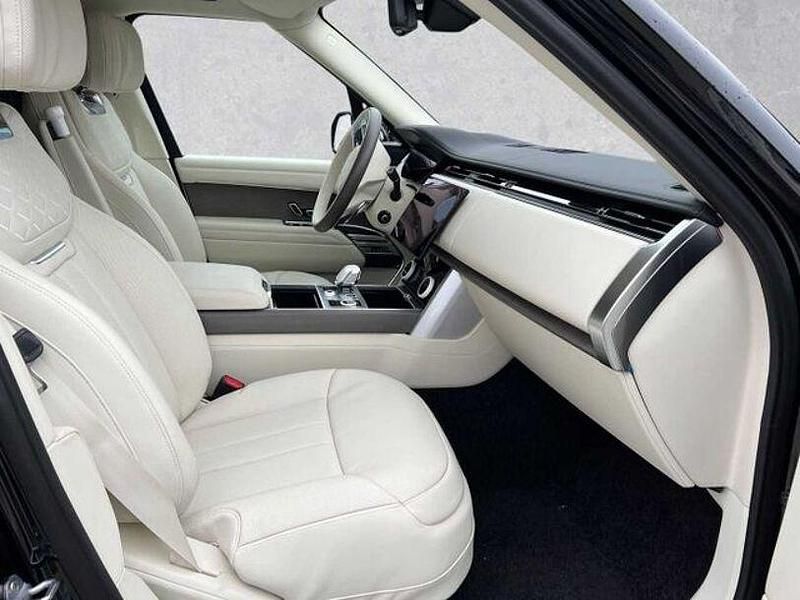 Gebraucht Land Rover Range Rover 537 PS (394 kW) 2023 Schwarz (santoriniblack metallic) SUV