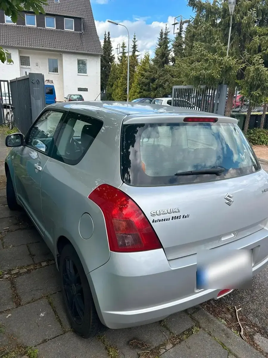 Gebraucht Suzuki Swift 95 PS (69 kW) 2006 Silber Kleinwagen