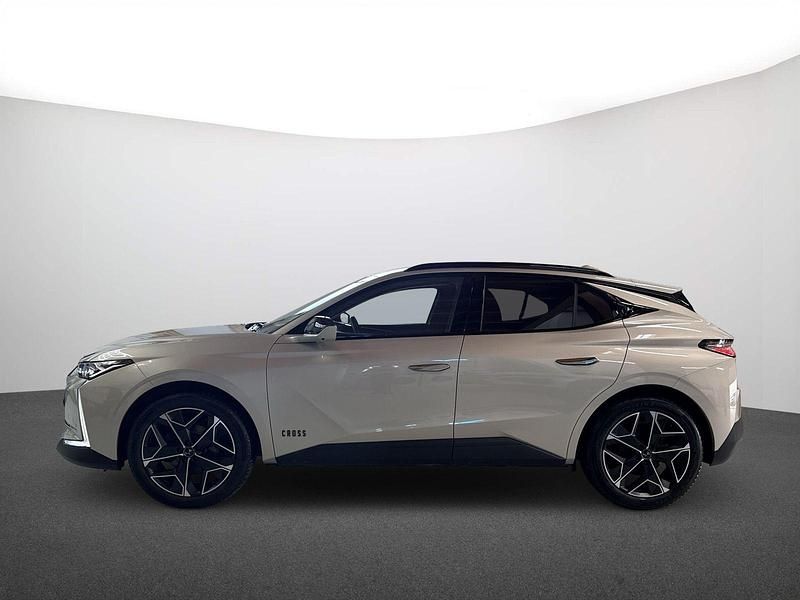 Gebraucht DS Automobiles DS4 Crossback Rivoli 131 PS (96 kW) 2023 Lackierung chrystal pearl/typ aussenverkleidung metalliclackierung SUV