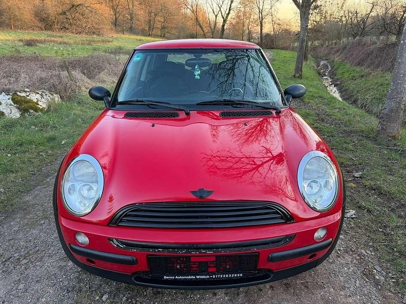 Gebraucht Mini ONE 90 PS (66 kW) 2002 Rot Kleinwagen