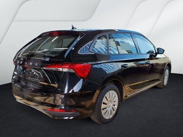 Gebraucht Skoda Scala Essence 116 PS (85 kW) 2025 Schwarz Kleinwagen