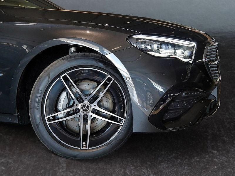 Gebraucht Mercedes E300 AMG line 313 PS (230 kW) 2026 Grau Limousine
