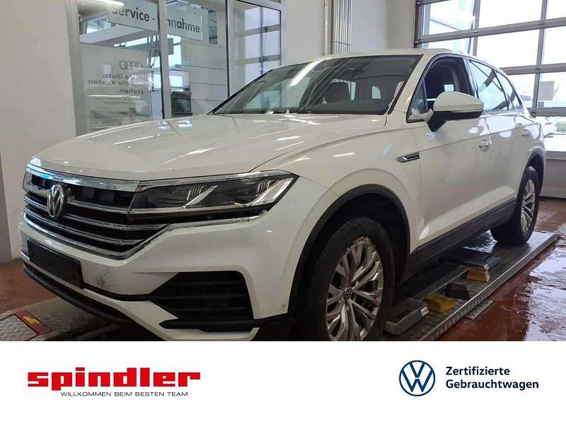 Gebraucht VW Touareg Basis 231 PS (169 kW) 2019 Pure white SUV