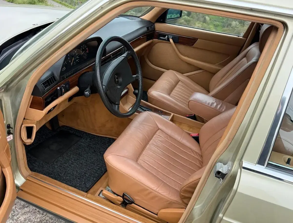 Gebraucht Mercedes 380 SE 204 PS (150 kW) 1982 Grün Limousine