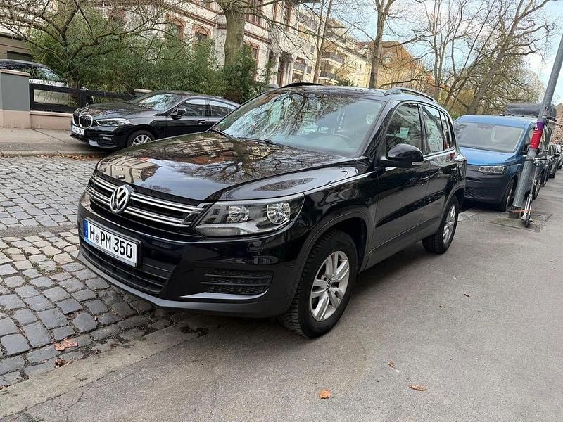 Gebraucht VW Tiguan 122 PS (89 kW) 2013 Schwarz SUV