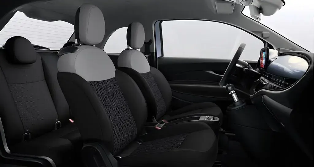 Neu Fiat 500 Icon 65 PS (47 kW) 2026 Schwarz
